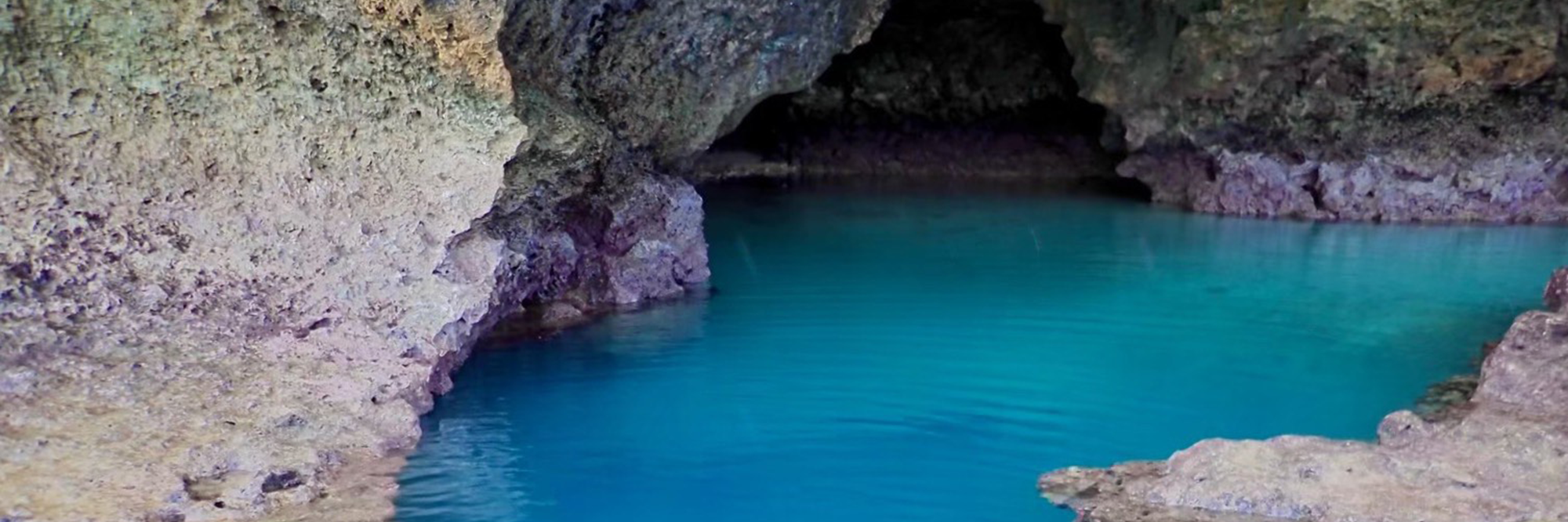 石垣島・青の洞窟